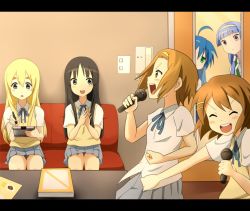 00s 6+girls ahoge akiyama_mio bad_id bad_pixiv_id clipboard couch crossover hirasawa_yui izumi_konata k-on! kannagi karaoke kotobuki_tsumugi letterboxed lucky_star microphone multiple_girls nagi peeking school_uniform serafuku tainaka_ritsu tsuchifumazu