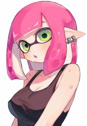 1girl :o bare_shoulders black_tank_top blunt_bangs breasts cleavage collarbone commentary_request earrings green_eyes inkling inkling_girl inkling_player_character jewelry kodak_painter long_hair looking_at_viewer nintendo open_mouth pink_hair pointy_ears solo splatoon_(series) sweat tank_top tentacle_hair upper_body