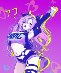 1girl absurdres arm_up armpits black_ribbon black_shorts black_thighhighs breasts cleavage cowboy_shot cutoffs detached_sleeves green_eyes hair_ribbon highres kurimako large_breasts long_hair long_sleeves looking_at_viewer midriff mole mole_on_breast mole_on_thigh navel nicole_demara one_eye_closed open_fly open_mouth pink_hair purple_background ribbon short_shorts shorts single_thighhigh solo standing stomach strapless thighhighs tube_top very_long_hair zenless_zone_zero