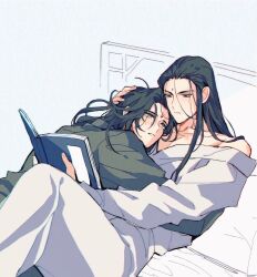 2boys bare_shoulders bed bishounen black_hair blush book facial_mark forehead_mark green_robe hand_on_another&#039;s_head holding holding_book hug korean_commentary long_hair long_sleeves luo_binghe lying lying_on_person male_focus messy_hair multiple_boys off_shoulder on_bed open_book pillow reading renzha_fanpai_zijiu_xitong robe shen_qingqiu to_dot white_robe yaoi