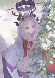 Rule 34 | 1girl, absurdres, ahoge, black halo, blue archive, breasts, christmas, christmas tree, demon girl, demon horns, demon wings, halo, haniwa (statue), highres, hina (blue archive), horns, long hair, purple eyes, santa costume, small breasts, snow, solo, very long hair, white hair, wings, winter, zaoshang yibei qing gan puer