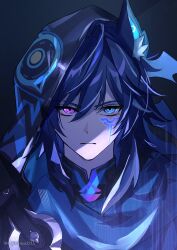 1boy animal_ear_fluff animal_ears artist_name bat_ears black_background black_hood blue_eyes blue_hair blue_scarf close-up closed_mouth commentary_request expressionless facial_tattoo genshin_impact glowing glowing_tattoo hair_between_eyes headscarf heterochromia highres hood hood_up kukatsuma looking_at_viewer messy_hair multicolored_hair ororon_(genshin_impact) purple_eyes scarf shade shaded_face short_hair simple_background solo standing streaked_hair tan tattoo torn torn_clothes torn_hood torn_scarf twitter_username
