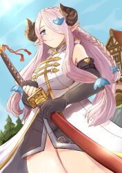 1girl asymmetrical_gloves black_gloves blue_eyes braid breasts draph gloves granblue_fantasy hair_ornament hair_over_one_eye highres holding holding_sheath holding_sword holding_weapon horns long_hair narmaya_(granblue_fantasy) pink_hair pointy_ears sheath smile solo sword uneven_gloves user_dmat5855 weapon