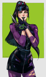 1girl black_capelet black_dress black_gloves black_lips blue_hair blunt_bangs blush_stickers breasts capelet commentary_request cowboy_shot dagger dc_comics dress facial_mark freckles gloves hair_bun high_ponytail holding holding_knife knife multicolored_hair pantyhose parted_lips ponytail punchline_(dc) purple_pantyhose purple_shirt russian_commentary shirt short_dress signature small_breasts smile solo speech_bubble streaked_hair torn_clothes torn_pantyhose torn_sleeves two-tone_hair vasiliy-plumber weapon