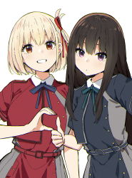 2girls black_hair blonde_hair blush brown_eyes dress hair_ornament heart_hands_failure highres inoue_takina long_hair looking_at_viewer lycoris_recoil multiple_girls nishikigi_chisato parted_lips purple_eyes short_hair short_sleeves simple_background sky-freedom smile thumbs_up two-tone_dress white_background