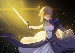 1girl ahoge artoria_pendragon_(fate) blonde_hair club3 dark_background dress excalibur_(fate/stay_night) fate/stay_night fate_(series) female_focus glowing glowing_sword glowing_weapon green_eyes grin light_particles saber_(fate) smile solo sword weapon