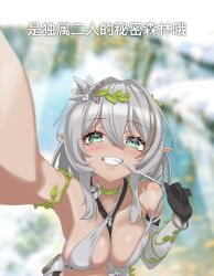 1girl absurdres aqua_eyes bare_shoulders black_gloves blush breast_press breasts brown_hair choker cleavage clothing_cutout collarbone dark-skinned_female dark_skin deep_skin dress elbow_gloves elf eyebrows_hidden_by_hair eyelashes fang flower from_above gloves greco-roman_clothes grey_hair grin hair_between_eyes hair_ornament halterneck highres large_breasts leaf_hair_ornament lips looking_at_viewer navel_cutout nita_(snowbreak) nita_-_pulse_(sylvan_spirit) official_alternate_costume official_alternate_hairstyle pointy_ears raised_eyebrows short_hair_with_long_locks sidelocks skindentation sleeveless sleeveless_dress smile snowbreak:_containment_zone solo teeth upper_body white_dress white_flower white_gloves woundwort
