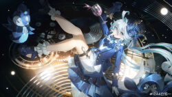 1girl a4_bai_zhi_yi absurdres ahoge arm_up ascot asymmetrical_gloves black_background black_gloves blue_ascot blue_brooch blue_eyes blue_gemstone blue_hair blue_hat blue_jacket chinese_commentary clock commentary_request drop-shaped_pupils full_body furina_(genshin_impact) gem genshin_impact gentilhomme_usher gloves gold_trim hair_between_eyes hat heterochromia high_heels highres jacket legs_up long_hair long_sleeves looking_at_viewer mismatched_gloves multicolored_hair roman_numeral smile solo spilling streaked_hair surintendante_chevalmarin symbol-shaped_pupils top_hat watermark weibo_watermark white_gloves white_hair