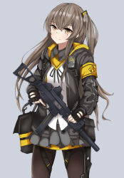 1girl 404_logo_(girls&#039;_frontline) armband bag black_bag black_gloves black_jacket black_pantyhose black_ribbon brown_eyes brown_hair collared_shirt commentary_request cowboy_shot crossed_bangs dress_shirt eotech fingerless_gloves girls&#039;_frontline gloves grey_background grey_skirt gun h&amp;k_ump hair_between_eyes highres jacket koenza_botoke light_blush long_hair looking_at_viewer neck_ribbon one_side_up open_clothes open_jacket pantyhose pleated_skirt ribbon scar scar_across_eye scar_on_face shirt shoulder_bag sidelocks simple_background skirt smile solo standing submachine_gun suppressor thigh_strap two-sided_fabric two-sided_jacket ump45_(girls&#039;_frontline) very_long_hair weapon white_shirt yellow_armband yellow_jacket yellow_skirt