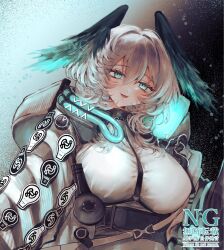 1girl aqua_eyes arknights between_breasts breasts coat dress feathered_wings grey_hair hair_between_eyes head_wings highres ho&#039;olheyak_(arknights) infection_monitor_(arknights) looking_at_viewer medium_hair open_clothes open_coat parted_lips smile solo strap_between_breasts tail upper_body white_dress wings yuuki_(yukitomoka)