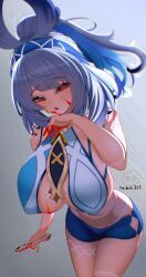 absurdres blood blood_on_face breasts commentary english_commentary evil_eyes genshin_impact grey_background hetani312 highres large_breasts medium_hair mualani_(genshin_impact) open_mouth self-upload signature simple_background thighs white_hair wide_hips yandere