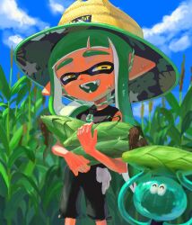 blue_sky cloud commentary corn food green_hair hat highres holding holding_food inkling inkling_girl inkling_player_character jellyfish_(splatoon) kurutot1 long_hair nintendo open_mouth outdoors pointy_ears sky smile splatoon_(series) splatoon_3 sun_hat sweat tentacle_hair yellow_eyes