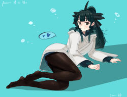 1girl artemis_of_the_blue artist_name atelier_live billyonthestraw black_pantyhose blue_background blue_hair character_name closed_mouth dark_blue_hair full_body hair_ribbon highres hood hood_down hoodie mole mole_under_eye pantyhose ponytail ribbon shark_fin shark_girl solo speech_bubble virtual_youtuber wavy_sidelocks white_hoodie