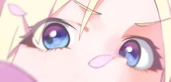 2girls anyoji_hime blonde_hair blue_eyes commentary_request eye_focus highres link!_like!_love_live! looking_at_another love_live! multiple_girls osawa_rurino pink_hair solo_focus sunkeun v-shaped_eyebrows virtual_youtuber