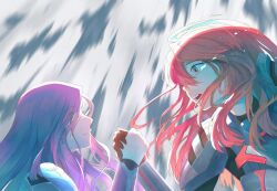 2girls armor banban953 black_gloves black_shirt bracer breastplate character_request chinese_commentary closed_mouth cloud cloudy_sky commentary_request crying crying_with_eyes_open eyes_visible_through_hair floating_hair gloves hair_between_eyes highres holding_hands long_hair multiple_girls open_mouth pauldrons pointy_nose purple_eyes purple_hair red_hair rozen_maiden sad shirt shoulder_armor sky teardrop tears teeth turtleneck turtleneck_shirt upper_body upper_teeth_only