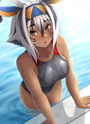 1girl animal_ears antenna_hair bare_shoulders black_hair black_one-piece_swimsuit blush breasts chuppa_(katotsuba) colored_inner_hair dark-skinned_female dark_skin facepaint facial_mark fate/grand_order fate_(series) hairband jackal_ears looking_at_viewer medium_breasts multicolored_hair nitocris_(fate) nitocris_alter_(fate) one-piece_swimsuit open_mouth pool poolside short_hair sidelocks solo streaked_hair swimsuit thighs water wet white_hair yellow_eyes
