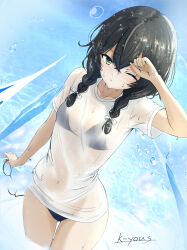 1girl arm_up bikini bikini_under_clothes black_bikini black_hair bow braid commentary green_eyes hair_bow hanakuma_chifuyu highres holding holding_removed_eyewear k-yous looking_at_viewer navel no_pants one_eye_closed see-through_clothes see-through_shirt shirt signature solo swimsuit synthesizer_v twin_braids unworn_eyewear wading water water_drop wet wet_clothes wet_shirt white_bow white_shirt