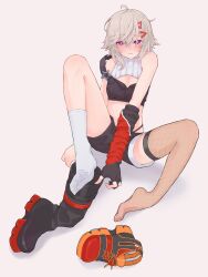 1girl absurdres bare_shoulders black_shorts blush boots breasts crop_top elbow_gloves facial_mark fishnet_thighhighs fishnets gloves grey_hair hair_between_eyes hair_ornament hairpin highres komori_met komori_met_(5th_costume) mismatched_shoes multiple_hairpins on_floor panty_straps partially_fingerless_gloves pink_eyes shorts simple_background single_boot single_glove single_thighhigh sitting small_breasts socks solo spread_legs thighhighs virtual_youtuber vspo! white_background white_socks zephda