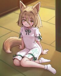 1girl 4th_lol :3 absurdres animal_ear_fluff animal_ears arm_support blonde_hair blush commentary_request fox_ears fox_girl fox_tail from_above full_body green_ribbon hair_between_eyes hair_intakes highres indoors kudamaki_tsukasa looking_at_viewer on_floor ribbon romper short_hair short_sleeves sitting smile socks solo tail tatami touhou unconnected_marketeers white_romper white_socks yellow_eyes yokozuwari