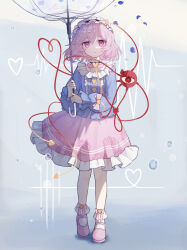 1girl absurdres black_hairband blue_background blue_shirt bobby_socks bow buttons cardiogram center_frills commentary_request floral_print frilled_hairband frills full_body hair_ornament hairband heart heart_button heart_hair_ornament heart_of_string highres holding holding_umbrella inverted_umbrella komeiji_satori long_sleeves looking_at_viewer parted_lips pink_eyes pink_hair pink_shoes pink_skirt red_bow rose_print shirt shoes short_hair skirt socks solo standing third_eye touhou transparent transparent_umbrella umbrella white_socks yuuneka
