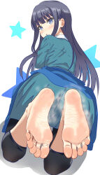1girl absurdres barefoot black_hair blue_eyes blush feet highres long_hair looking_at_viewer looking_back lying misumi_aoi on_stomach ongeki parted_lips soles steam toes uroichi