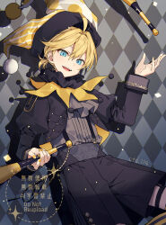1boy :d ahoge argyle_background artist_name black_shirt black_shorts blonde_hair blue_eyes commentary_request cowboy_shot ctd_114 grey_background hair_between_eyes hand_up hat highres holding_juggling_club jester_cap juggling juliet_sleeves kagamine_len long_sleeves looking_at_viewer male_focus open_mouth puffy_sleeves shirt short_hair shorts smile solo suspender_shorts suspenders teeth upper_teeth_only vocaloid watermark yellow_hat