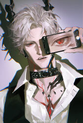 1boy absurdres banfan_dashi_xiaren black_collar black_horns black_vest body_markings cellphone_photo collar collared_shirt dragon_horns earrings fangs highres holding holding_phone horns jewelry leather_collar looking_at_viewer love_and_deepspace male_focus one_eye_covered open_clothes open_mouth open_shirt parted_bangs phone red_eyes red_pupils shirt short_hair slit_pupils solo sylus_(love_and_deepspace) upper_body vest watermark weibo_username weibo_watermark white_hair