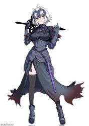 1girl ahoge armor armored_dress black_armor black_dress black_thighhighs breasts chain dress fate/grand_order fate_(series) full_body gauntlets grey_hair grin headpiece highres holding holding_sword holding_weapon jeanne_d&#039;arc_alter_(avenger)_(fate) jeanne_d&#039;arc_alter_(fate) kobayashi_macchan looking_at_viewer short_hair simple_background smile solo sword thighhighs twitter_username weapon white_background yellow_eyes