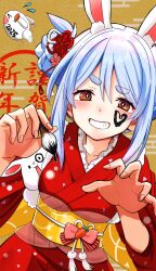 1girl braid breasts brown_background brown_eyes calligraphy_brush collarbone commentary_request don-chan_(usada_pekora) egasumi facepaint fingernails grin highres holding holding_paintbrush hololive honeycomb_(pattern) honeycomb_background japanese_clothes kimono kiritoma long_sleeves looking_at_viewer obi paintbrush pekomon_(usada_pekora) pink_nails rabbit-shaped_pupils red_kimono sash short_eyebrows small_breasts smile solo_focus symbol-shaped_pupils thick_eyebrows usada_pekora usada_pekora_(new_year) virtual_youtuber wide_sleeves