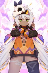 1girl absurdres ahoge body_markings crossed_arms dark-skinned_female dark_skin earrings feathers genshin_impact green_eyes grey_hair highres iansan_(genshin_impact) jewelry lightning_bolt_symbol long_hair m-1ng pointy_ears single_earring single_thighhigh skull_on_head smile thighhighs