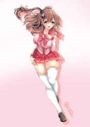 1girl alternate_costume breasts brown_hair brown_shoes cosplay green_eyes hand_on_own_hip highres kantai_collection kousaka_tamaki kousaka_tamaki_(cosplay) kuga_zankurou large_breasts loafers long_hair looking_at_viewer open_mouth pink_shirt red_sailor_collar red_skirt sailor_collar saratoga_(kancolle) shirt shoes sidelocks skirt smile solo thighhighs to_heart_(series) to_heart_2 white_thighhighs zettai_ryouiki