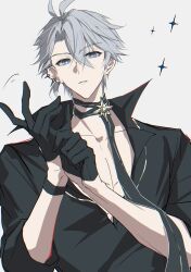 1boy absurdres adjusting_clothes adjusting_gloves antenna_hair black_choker black_gloves black_shirt blue_eyes choker collared_shirt commentary earclip gloves half_gloves highres honkai:_star_rail honkai_(series) looking_at_viewer male_focus neuanos610 official_alternate_costume pectoral_cleavage pectorals phainon_(fashion)_(honkai:_star_rail) phainon_(honkai:_star_rail) ponytail shirt short_hair simple_background solo symbol-only_commentary upper_body white_background white_hair