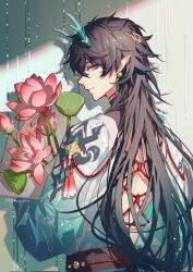 1boy adapted_costume aqua_eyes aqua_horns aqua_shirt black_hair blue_shirt bouquet closed_mouth commentary dan_heng_(honkai:_star_rail) dan_heng_(imbibitor_lunae)_(honkai:_star_rail) earrings eyeliner flower flower_request flyawaychan hair_ornament highres holding holding_bouquet honkai:_star_rail honkai_(series) horn_ornament horns jewelry long_hair long_sleeves looking_at_viewer male_focus mullet parted_hair pink_flower pointy_ears profile red_eyeliner red_rope rope shirt solo symbol-only_commentary translucent_horns twitter_username upper_body very_long_hair w
