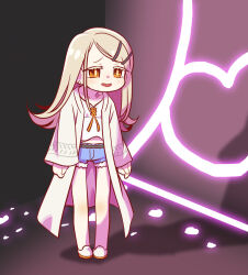 1girl blonde_hair blue_shorts chaki_(teasets) coat commentary_request denim denim_shorts gakuen_idolmaster hair_ornament hairclip highres idolmaster long_hair open_clothes open_coat open_mouth parody shigure_ui_(vtuber) shinosawa_hiro shirt shoes short_shorts shorts smile solo stage standing white_coat white_shirt white_shoes yellow_eyes