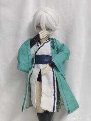 Rule 34 | 1girl, absurdres, bare legs, belt, black belt, black boots, boots, character doll, chinese clothes, colored eyelashes, doll, dress, figure, flat chest, grey eyes, hand on own face, highres, long sleeves, photo (medium), photo background, realistic, short hair, short shorts, shorts, solo, tomboy, vocaloid, vsinger (vocaloid), watermark, weibo username, weibo watermark, white dress, white eyelashes, white hair, wide sleeves, yanhe, yanhe (daojianchunqiu)