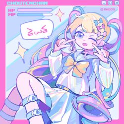 Rule 34 | 1girl, ;d, blonde hair, blue background, blue eyes, blue hair, blue serafuku, border, bow, chest bow, chocolatte 39, chouzetsusaikawa tenshi-chan, colored tips, hair bow, health bar, knees together feet apart, l hand, leg belt, looking at viewer, multicolored hair, multiple hair bows, needy girl overdose, one eye closed, open mouth, outside border, pastel colors, pink border, pink hair, pointing, pointing at self, quad tails, school uniform, serafuku, smile, solo, sparkle, spoken expression, window (computing)