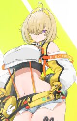 1girl ahoge blonde_hair breasts cowboy_shot crop_top detached_sleeves elegg_(nikke) goddess_of_victory:_nikke hair_intakes hair_over_one_eye highres large_breasts micro_shorts nakatomi1860729 navel short_hair shorts solo stomach suspenders thighs two-tone_background white_shorts
