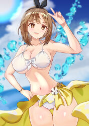1girl absurdres atelier_(series) atelier_ryza atelier_ryza_1 bikini black_hairband blurry blurry_background bracelet breasts brown_eyes brown_hair cleavage collarbone commentary_request cowboy_shot gluteal_fold hairband hand_on_own_hip highres jewelry large_breasts looking_at_viewer navel open_mouth reisalin_stout reisalin_stout_(sunlight_flower) sarong short_hair smile solo swimsuit tastyduck2021 thigh_gap upper_body v white_bikini yellow_sarong