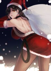 1girl boots breasts brown_hair christmas cleavage dress fur-trimmed_dress fur-trimmed_gloves fur-trimmed_headwear fur_trim gloves gradient_hair grey_hair hair_ornament hair_over_one_eye hat highres holding holding_sack jewelry large_breasts long_hair looking_at_viewer multicolored_hair nekotokage nijisanji open_mouth orange_eyes red_dress red_gloves red_hat sack santa_boots santa_costume santa_dress santa_gloves santa_hat shirayuki_tomoe solo virtual_youtuber whip