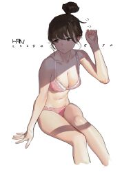 1girl arm_support artist_name bare_arms bare_shoulders blush bra breasts brown_eyes brown_hair chinese_commentary cleavage closed_mouth commentary_request cropped_legs dated hair_between_eyes han-0v0 highres invisible_chair large_breasts looking_afar looking_to_the_side motion_lines navel original panties pink_bra pink_panties shade sitting solo topknot underwear underwear_only white_background