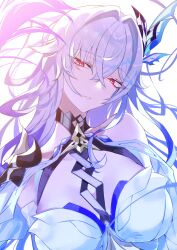 1girl absurdres bare_shoulders breasts collarbone commentary crossed_bangs floating_hair genshin_impact hair_between_eyes hair_intakes hair_ornament highres large_breasts long_hair looking_at_viewer parted_lips pink_eyes sas_(ls08b) skirk_(genshin_impact) smile solo upper_body white_hair