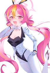 +_+ 1girl absurdres animal_ears black_leotard black_shoes blonde_hair blue_archive breasts character_name cleavage commentary covered_navel detached_collar fake_animal_ears fang hair_between_eyes halo hand_on_own_hip high_heels highres koyuki_(blue_archive) koyuki_(bunny)_(blue_archive) leg_up leotard long_hair long_sleeves looking_at_viewer multicolored_hair no_necktie open_mouth pantyhose pink_eyes pink_halo playboy_bunny rabbit_ears shoes simple_background solo syuerito_99 twintails two-tone_hair white_background white_pantyhose