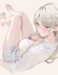1girl blonde_hair blue_eyes blush breasts character_request cleavage crown highres looking_at_viewer shirt simple_background solo thighs toes white_background white_shirt wuthering_waves wzmm3284