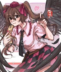 1girl :3 black_necktie black_skirt black_wings blush bow breasts brown_eyes brown_hair cellphone checkered_clothes checkered_skirt closed_mouth collared_shirt commentary_request cowboy_shot feathered_wings feathers flip_phone frilled_shirt_collar frills hair_between_eyes hair_bow hat highres himekaidou_hatate holding holding_phone long_hair looking_at_viewer medium_breasts necktie phone pink_shirt purple_bow purple_hat purple_skirt shirt short_sleeves skirt smile solo soukou_(artist) tokin_hat touhou translation_request twintails twirling_hair wings