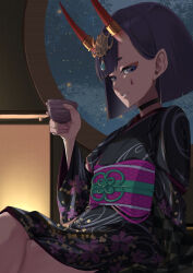 1girl absurdres black_kimono breasts eyeliner fate/grand_order fate_(series) grin headpiece highres horn_ornament horn_ring horns japanese_clothes kimono long_sleeves looking_at_viewer makeup obi oni purple_eyes purple_hair sash short_hair shuten_douji_(fate) shuten_douji_(lostroom_outfit)_(fate) skin-covered_horns small_breasts smile solo terasako wide_sleeves