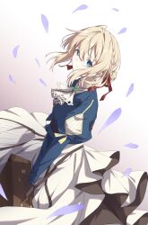 1girl absurdres blonde_hair blue_eyes brown_gloves closed_mouth dress gloves highres holding holding_suitcase luyue medium_hair smile solo suitcase violet_evergarden violet_evergarden_(series)