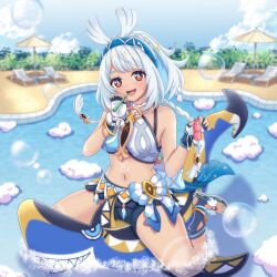 1girl a5hio absurdres aqua_headband bare_shoulders blue_hair blue_hairband blush body_markings braid breasts bubble crop_top dark_skin fingerless_gloves fish-shaped_pupils foam fur-lined_gloves genshin_impact gloves hairband hawaiian_clothes highres long_hair looking_at_viewer mualani_(genshin_impact) multicolored_hair navel open_mouth pool red_eyes simple_background smile solo symbol-shaped_pupils tan twin_braids water white_hair