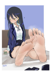 1girl absurdres aomoro barefoot black_hair black_socks blush feet gundam gundam_gquuuuuux highres long_hair looking_to_the_side nyaan_(gundam_gquuuuuux) socks soles steam toes unworn_socks yellow_eyes