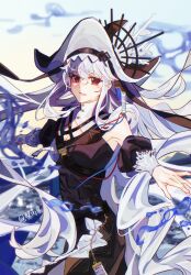 1girl absurdres arknights bare_shoulders bie_rou_jiang black_dress black_hat breasts chinese_commentary cleavage commentary_request dress gloves grey_hair grey_hat hair_between_eyes hat highres light_smile long_hair looking_at_viewer medium_breasts red_eyes single_glove solo specter_(arknights) specter_the_unchained_(arknights) two-sided_fabric two-sided_headwear very_long_hair water