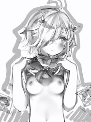 +_+ 1girl ahoge bad_id bad_pixiv_id blush breasts chibi chibi_inset closed_mouth clothes_lift greyscale hair_over_one_eye hands_up highres horns lifting_own_clothes mahjong_soul medium_breasts monochrome nanashi_(nlo) neckerchief nipples one_eye_covered outline shirt_lift short_hair solo suzumiya_anju translation_request
